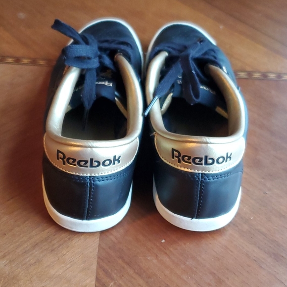 Reebok sneaker - Picture 2 of 4